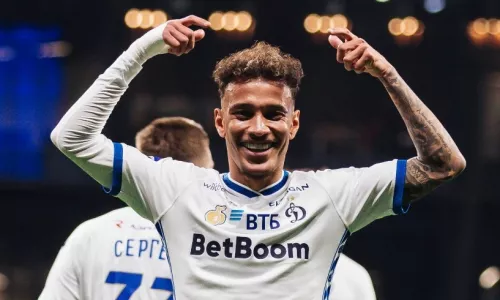 ФК Динамо Москва, Крузейро