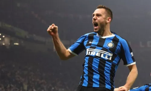 Барселона, Интер