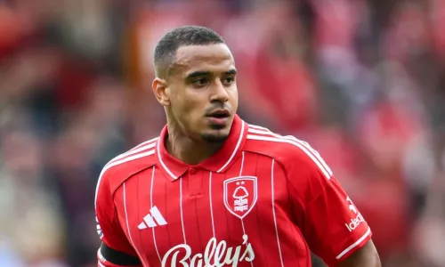 Барселона, Ноттингем Форест