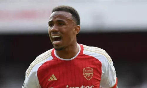 Арсенал, Астон Вилла