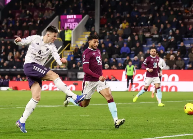 Манчестер Юнайтед, Бёрнли