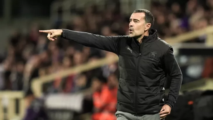 Александр Мостовой, Хуан Карседо