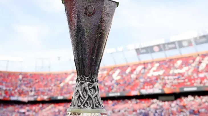 Астон Вилла, Лион