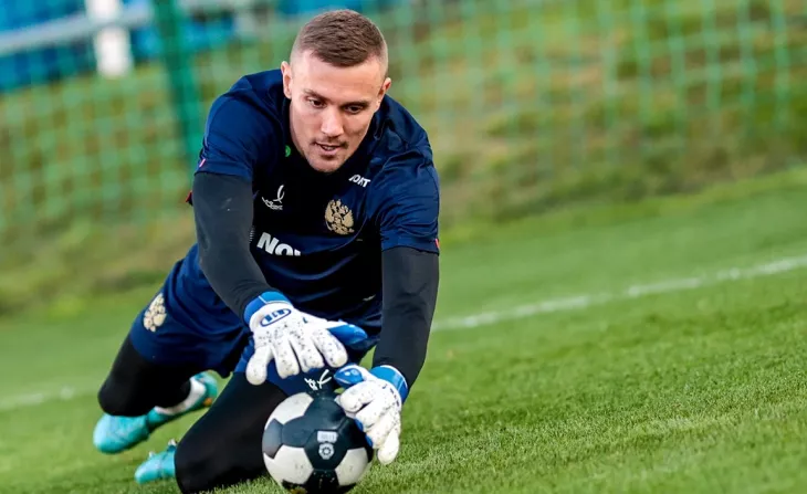 ФК Зенит, Евгений Латышонок