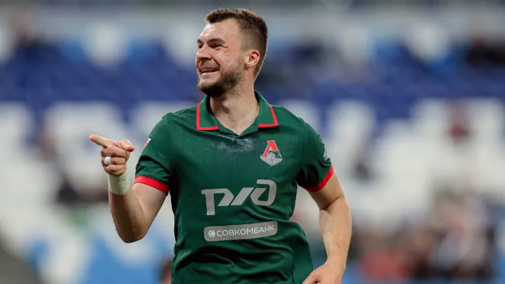 ФК Локомотив Москва, Николай Комличенко