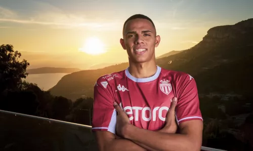 Монако, Тоттенхэм