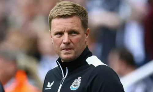 Ньюкасл, Манчестер Юнайтед