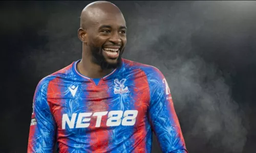 Ювентус, Кристал Пэлас