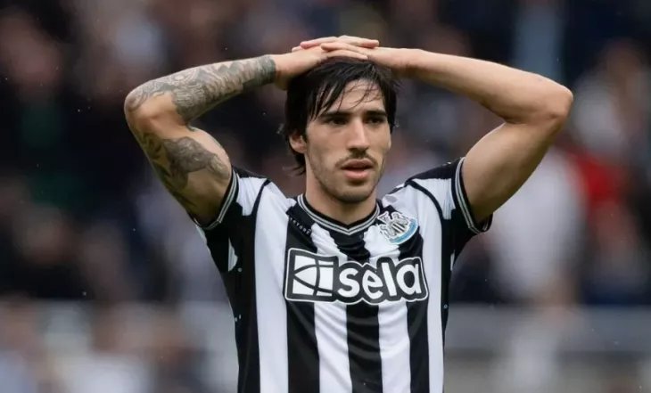 Названо условие для ухода Тонали из «Ньюкасла»