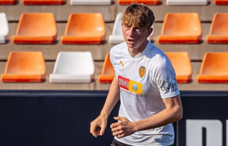 Манчестер Юнайтед, Валенсия