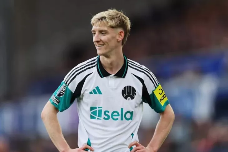 Ливерпуль, Ньюкасл