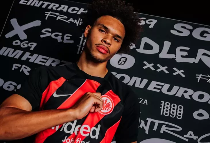 Ливерпуль, Айнтрахт