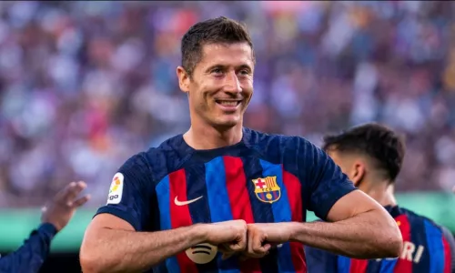 Барселона, Роберт Левандовски