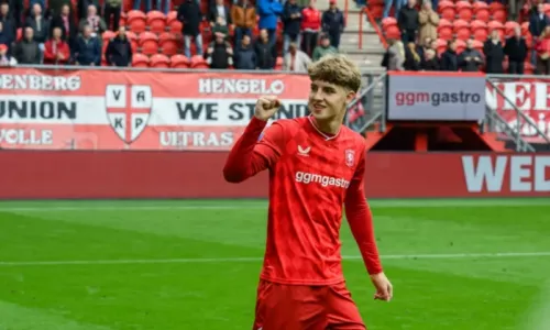 Барселона, Манчестер Сити