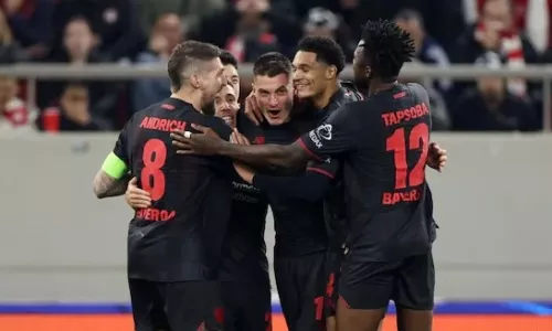 Байер, Олимпиакос