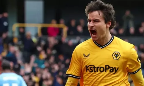 Ньюкасл, Вулверхэмптон