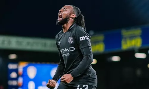 Манчестер Сити, Лидс