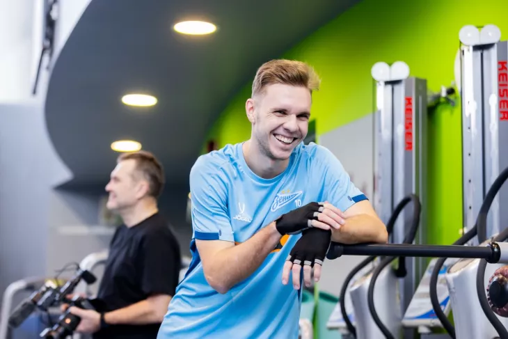 ФК Зенит, ФК Оренбург