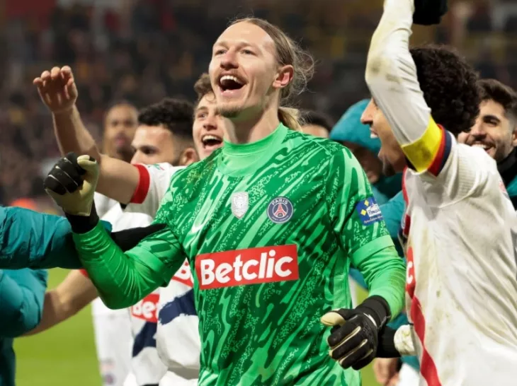 ПСЖ, Монако