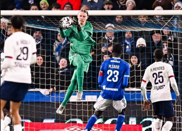 ПСЖ, Матвей Сафонов