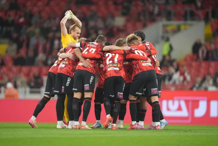 ФК Оренбург, ФК Спартак Москва