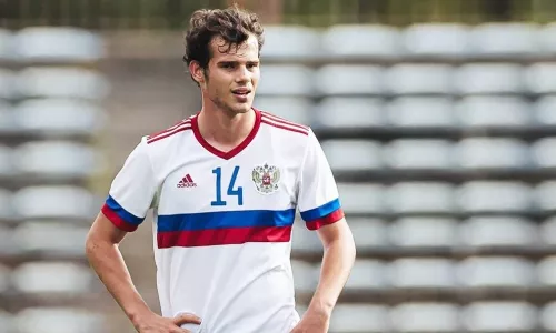 ФК Локомотив Москва, Артем Карпукас