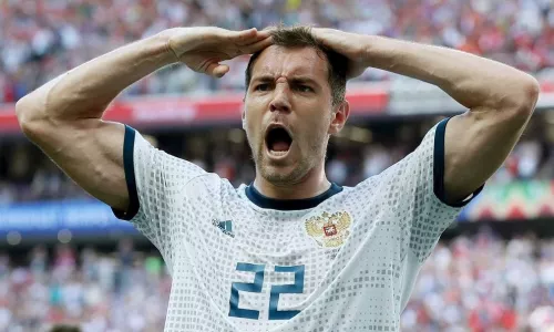 ФК Акрон, Артём Дзюба