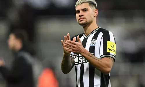 Ньюкасл, Манчестер Юнайтед