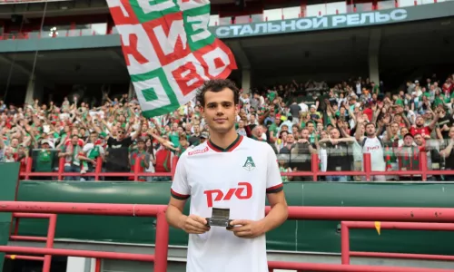 ФК Локомотив Москва, Артем Карпукас