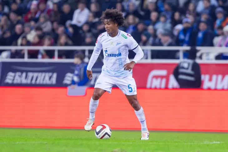 ФК Зенит, Дуглас Сантос