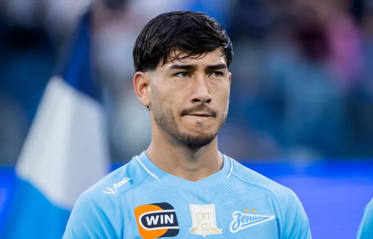 ФК Зенит, ФК Крылья Советов