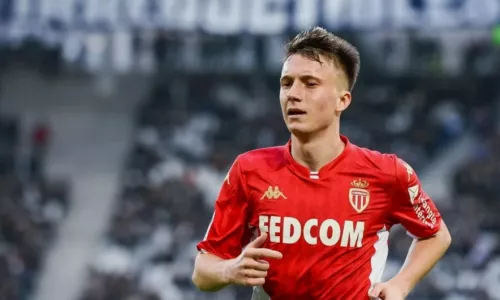 Монако, Париж