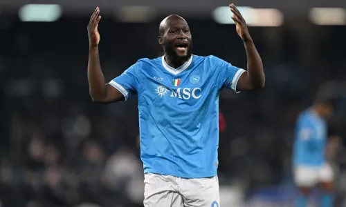 Наполи, Милан