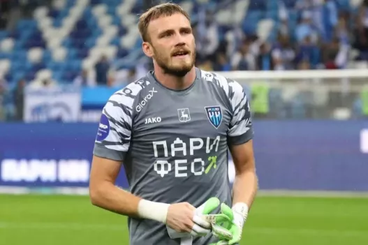 ФК Пари НН, Никита Медведев