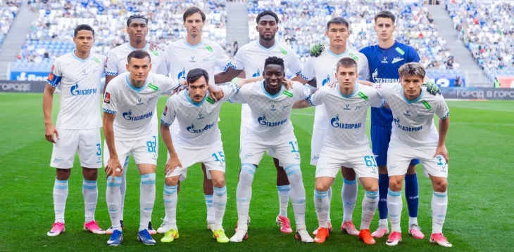 ФК Зенит, ФК Крылья Советов
