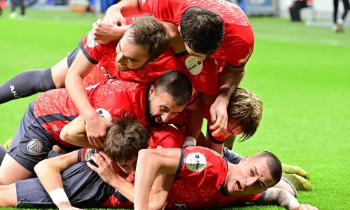 ФК Акрон, ФК Ахмат